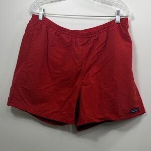 Patagonia Men’s Baggies lined shorts red size large.